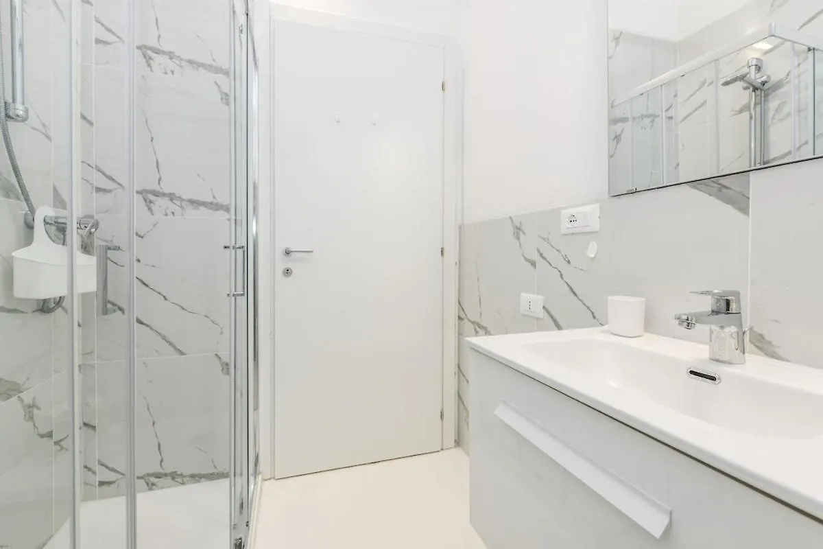 Apartament White Loft -Bijou- Tra Verona E Il Lago Di Garda Pescantina