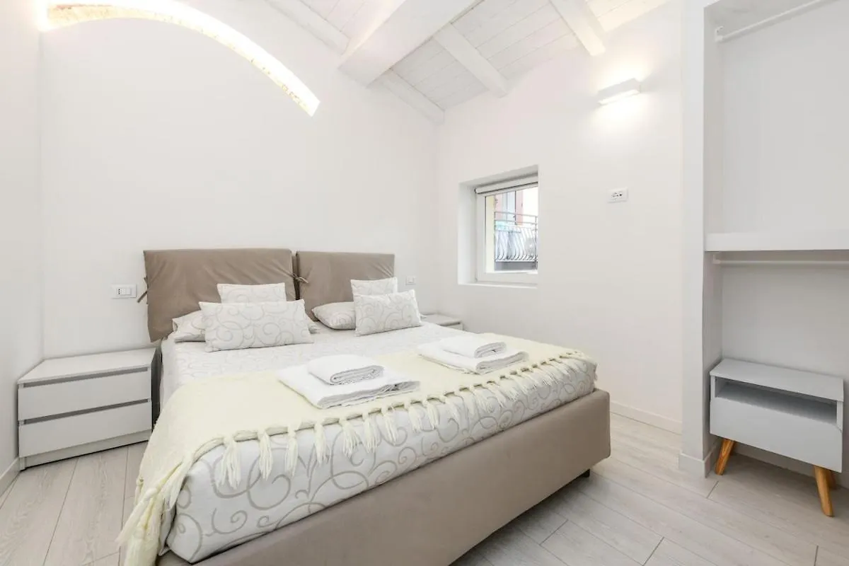 White Loft -Bijou- Tra Verona E Il Lago Di Garda Pescantina 0*,  Włochy