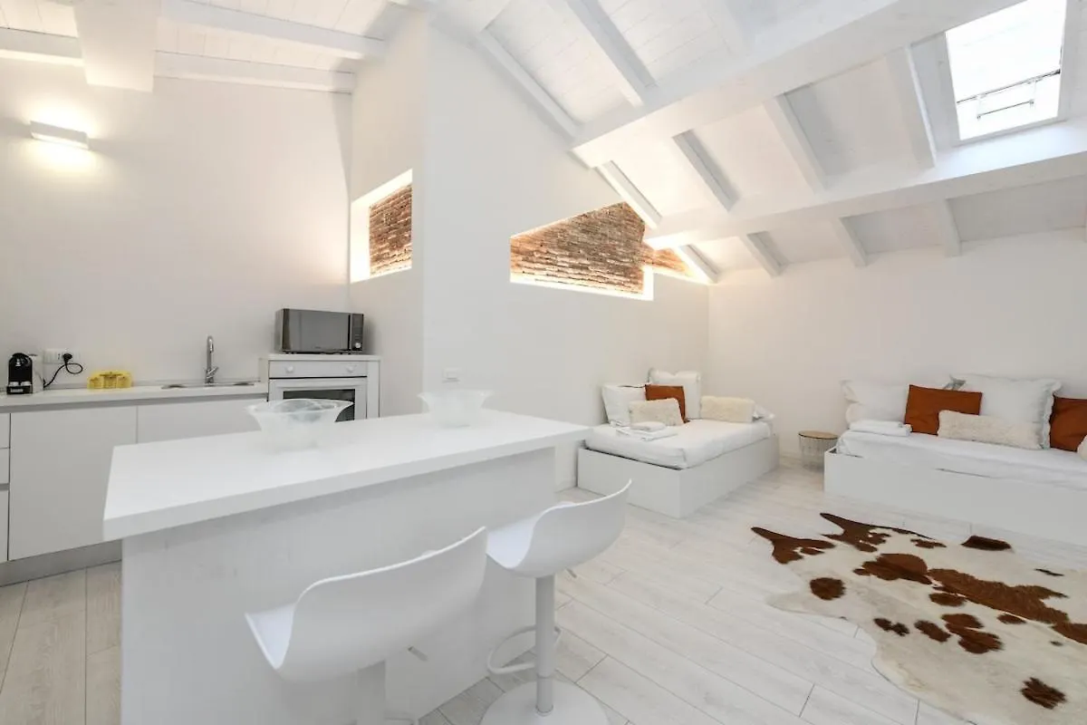 White Loft -Bijou- Tra Verona E Il Lago Di Garda Pescantina