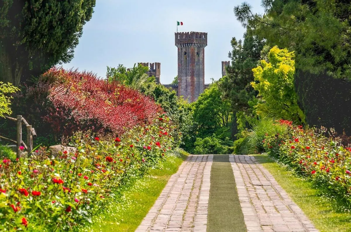 Apartament White Loft -Bijou- Tra Verona E Il Lago Di Garda Pescantina