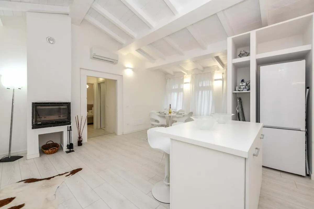White Loft -Bijou- Tra Verona E Il Lago Di Garda Pescantina